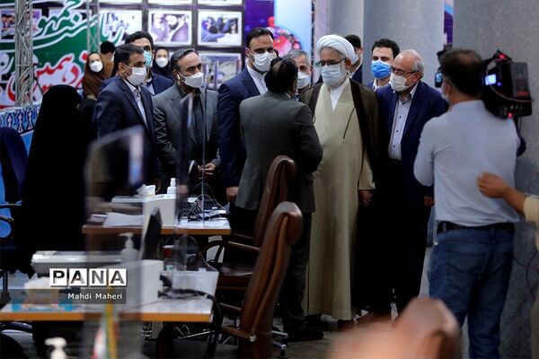 دومین روز ثبت‌نام از داوطلبان انتخابات سیزدهمین دوره ریاست‌جمهوری
