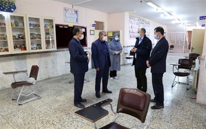 بازدید مدیرکل آموزش و پرورش اردبیل از محل حوزه های امتحانی پایه دوازدهم