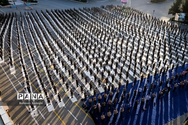 اقامه نماز عید فطر در دانشگاه افسری امام علی (ع)