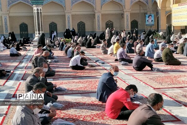 برگزاری مراسم نماز عید سعید فطردر زیارتگاه شهید مدرس کاشمر