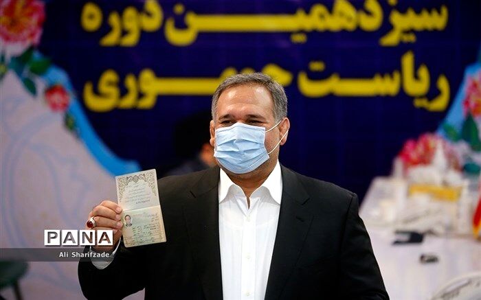 وزیر اقتصاد دولت دهم کاندیدای انتخابات ریاست‌جمهوری شد