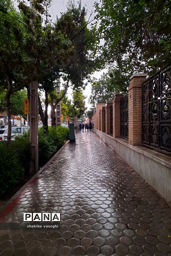بارش باران بهاری در اصفهان