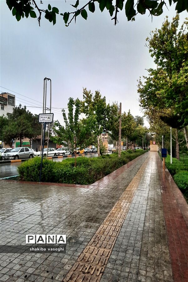 بارش باران بهاری در اصفهان