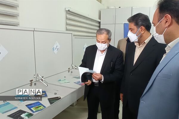 بازدیدمعاون پرورشی و فرهنگی وزارت آموزش و پرورش از دبیرخانه داوری جشنواره معلمان مؤلف