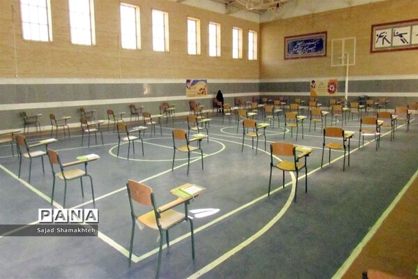 آماده سازی حوزه های امتحانی در ناحیه 3 اهواز