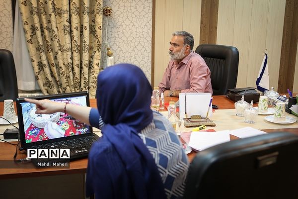 داوری جشنواره معلمان هنرمند