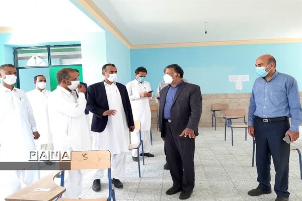 بازدید مدیرکل آموزش و پرورش سیستان و بلوچستان ازحوزه‌های امتحانی