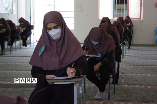 امتحانات هماهنگ پایه‌های نهم و دوازدهم شهرستان ابرکوه به صورت حضوری