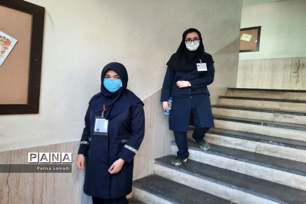 حضور پر شور دانش‌آموزان منطقه ۱۳ در امتحانات نهایی