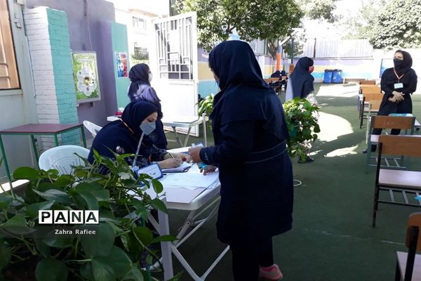 برگزاری امتحانات هماهنگ پایه نهم در فضایی سرشار از سلامت و آرامش در مدرسه ستارگان  ناحیه یک شیراز