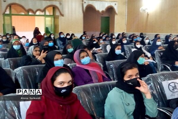 برگزاری کلاس‌های کارگروه انفاق علمی در شهرستان زابل