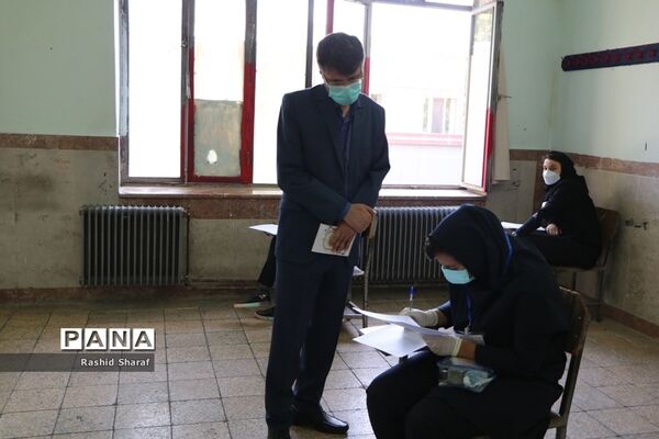بازدید معاون آموزش متوسطه آذربایجان غربی از فرآیند برگزاری امتحانات نهایی