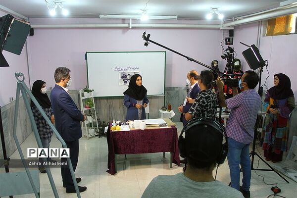 آخرین روز ضبط برنامه‌‌های فنی‌ و حرفه‌ای و کاردانش مدرسه تلویزیونی کشور