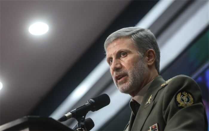 وزیر دفاع: ایران امنیت را برای همه کشورهای منطقه می‌خواهد