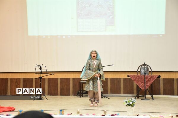 مراسم تقدیر از مدیران و مدیر آموزگاران مقطع ابتدایی شهرستان جهرم