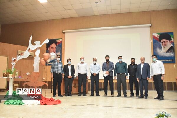مراسم تقدیر از مدیران و مدیر آموزگاران مقطع ابتدایی شهرستان جهرم