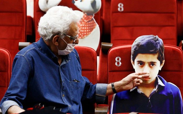 فیلم اقتباسی نداریم چون صعه صدر بین نویسنده کتاب و فیلم‌ساز نیست