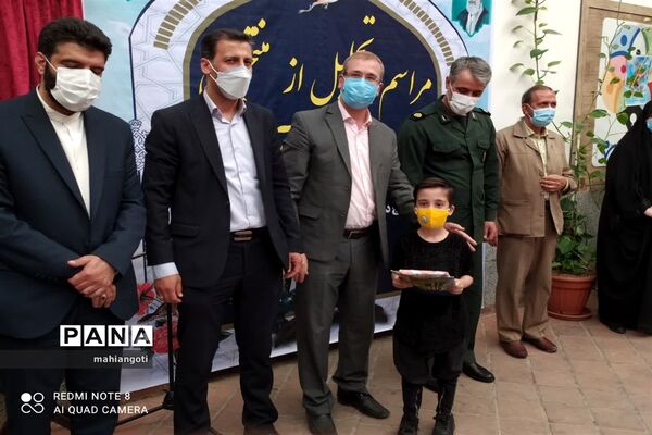 تجلیل از برگزیدگان مسابقات قرآنی آموزش و پرورش ناحیه دو شهرری