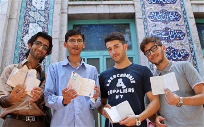 رأی اولی؛ اولین گام حضورسبزت را در جامعه‌ سیاسی پاس می‌داریم