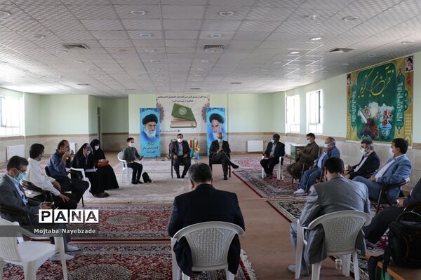 نشست هم‌اندیشی معاونان پرورشی قطب شهید شوشتری