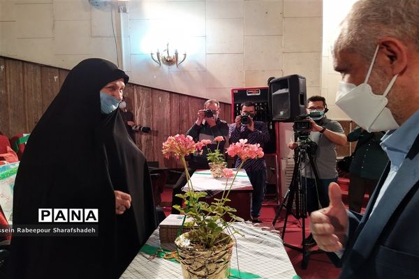 حضور وزیر آموزش و  پرورش و معاون رئیس جمهور در چهارمین کنگره معلمان و بیش از 1100 دانش آموز شهید در منطقه 16 تهران