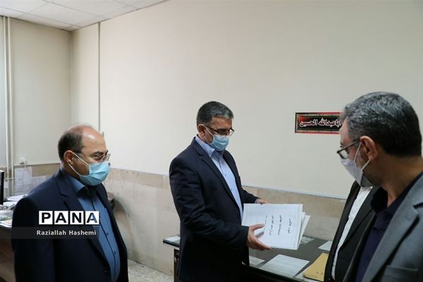 بازدید مدیرکل آموزش و پرورش خراسان رضوی از حوزه های امتحان نهایی آموزش و پرورش ناحیه ۲ مشهد