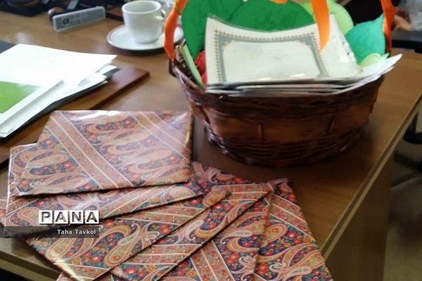 مراسم تقدیر از دانش‌آموزان برتر کتابخوانی در شهرستان پردیس