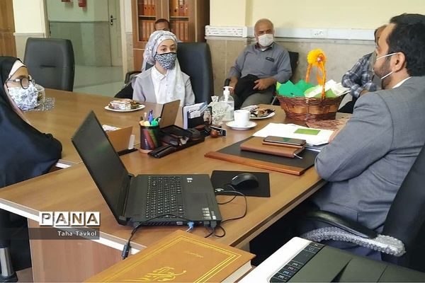 مراسم تقدیر از دانش‌آموزان برتر کتابخوانی در شهرستان پردیس