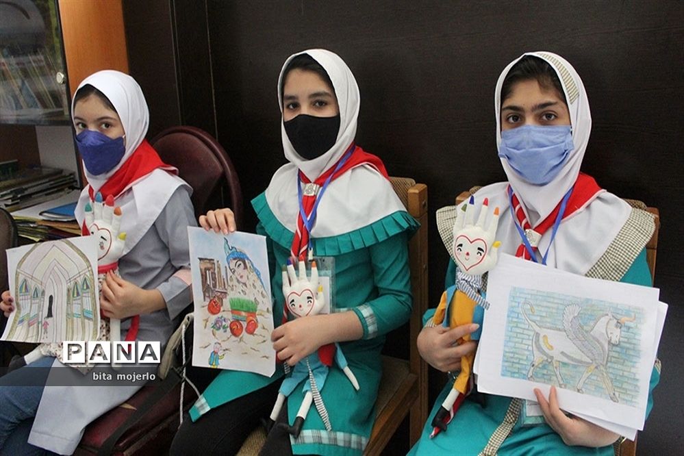 دیدار اعضای انجمن دانش آموزی میراث فرهنگی با رئیس اداره میراث فرهنگی شهرستان گلوگاه