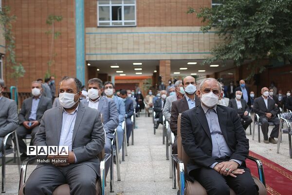 افتتاح مجتمع بزرگ آموزشی و پرورشی دکتر نصیری منطقه 10