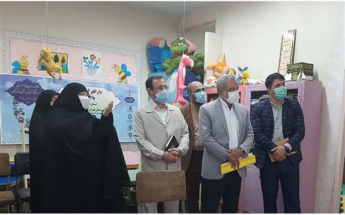 تمسک بر قرآن غلبه بر سختی ها و مشکلات را به همراه دارد