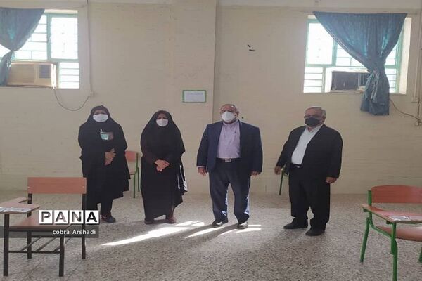 بازدید مدیر آموزش و پرورش شهرستان بوشهر از حوزه امتحانات نهایی