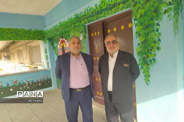 بازدید مدیر آموزش و پرورش شهرستان بوشهر از حوزه امتحانات نهایی