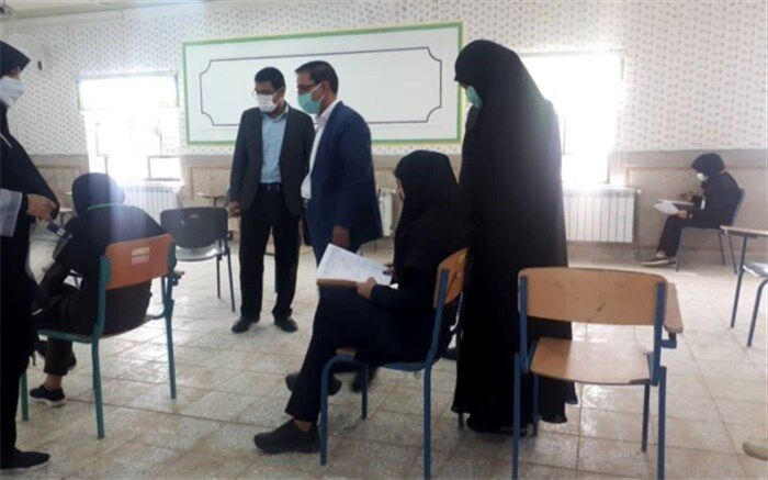 بازدید رئیس مجلس دانش‌آموزی شهرستان زابل از حوزه‌های امتحانات نهایی