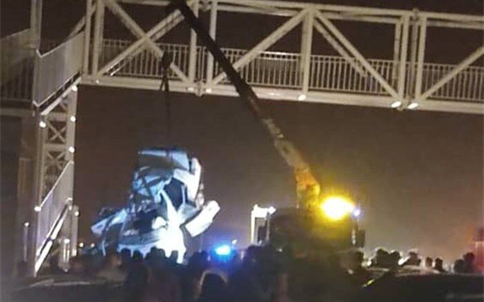 مرگ  دلخراش 4 عضو یک خانواده در پی برخورد پراید با پل عابر پیاده در محور گچساران