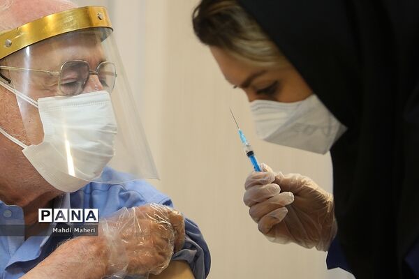 واکسیناسیون هنرمندان پیشکسوت