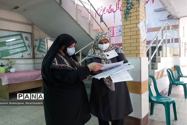 بازدید مدیرکل امور شاهد و ایثارگران وزارت آموزش و پرورش از حوزه امتحانات نهایی منطقه 16 تهران