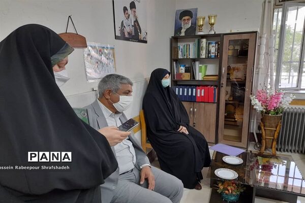 بازدید مدیرکل امور شاهد و ایثارگران وزارت آموزش و پرورش از حوزه امتحانات نهایی منطقه 16 تهران