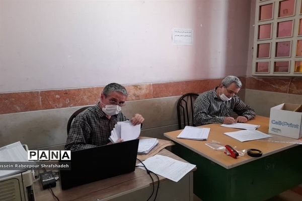 بازدید مدیرکل امور شاهد و ایثارگران وزارت آموزش و پرورش از حوزه امتحانات نهایی منطقه 16 تهران