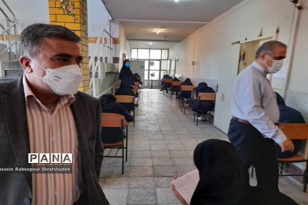 بازدید مدیرکل امور شاهد و ایثارگران وزارت آموزش و پرورش از حوزه امتحانات نهایی منطقه 16 تهران