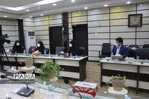 میز گرد رای اولی‌های استان بوشهر