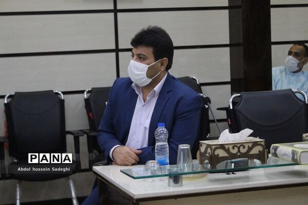 میز گرد رای اولی‌های استان بوشهر
