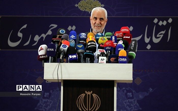 مهرعلیزاده: اقتصاد درون‌زا و برون‌گرا راه حل مشکلات است