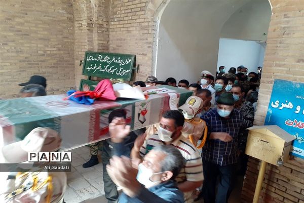 تشییع پیکر مطهر شهید ابوالقاسم دشتیان