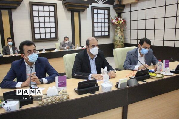 دیدار وزیر آموزش و پرورش با نمایندگان تشکل‌های دانش‌آموزی استان بوشهر