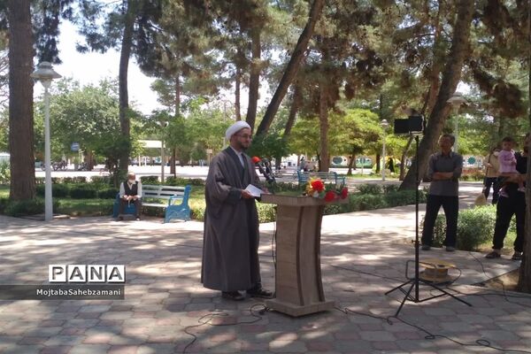 مراسم تریبون آزاد در محل آرامگاه سید حمزه کاشمر