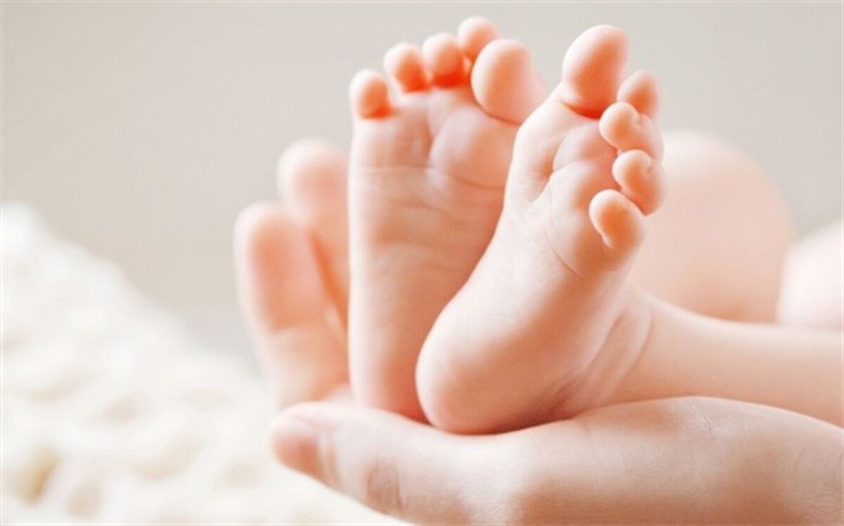 نوزادان هم  باید واکسن کرونا بزنند؟