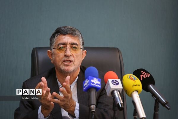 نشست خبری رئیس هیات مرکزی نظارت بر انتخابات شوراهای اسلامی کشور