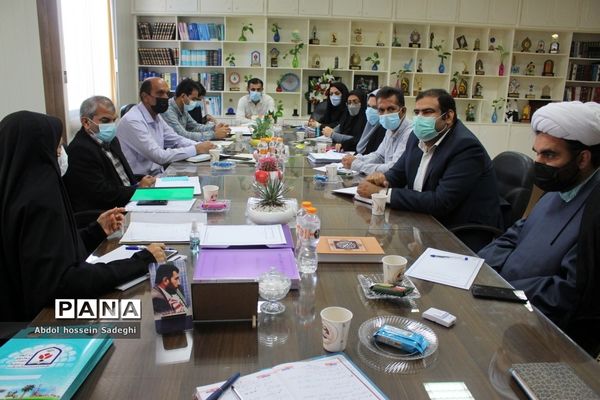 جلسه قطبی مسئولان دبیرخانه طرح دانش‌آموز تراز انقلاب اسلامی  استان بوشهر