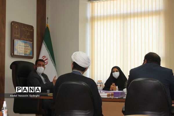 جلسه قطبی مسئولان دبیرخانه طرح دانش‌آموز تراز انقلاب اسلامی  استان بوشهر